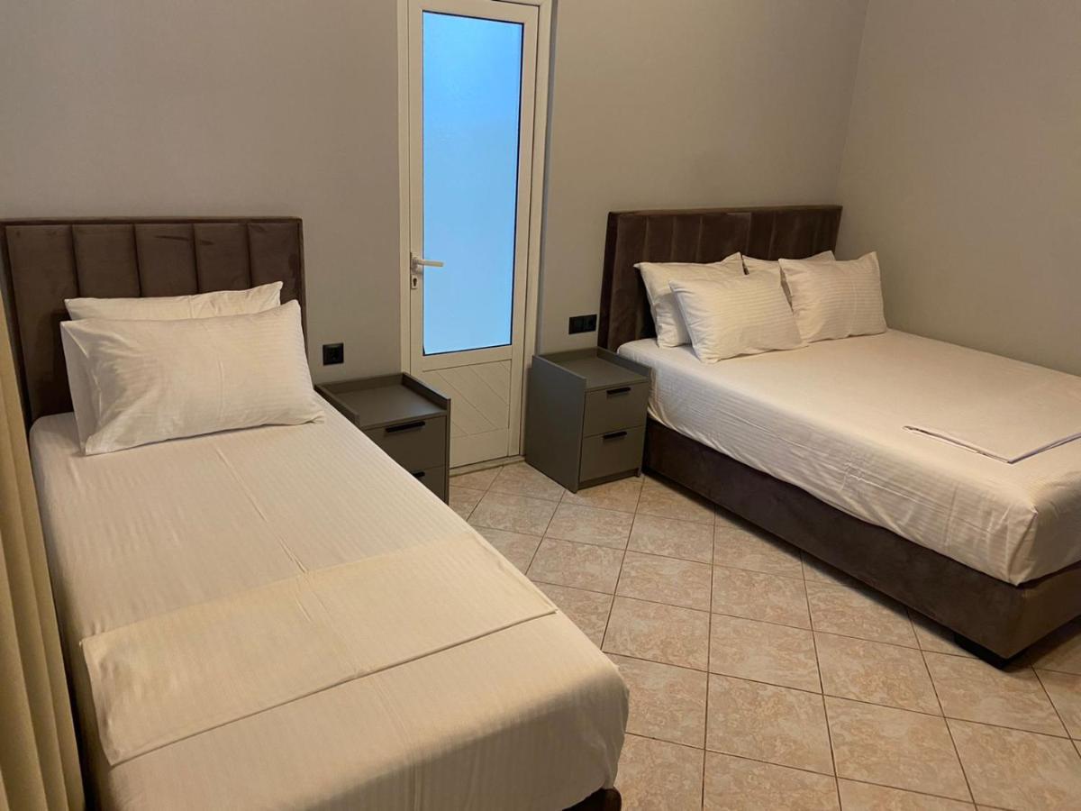 "Hotel Lili" Saranda Extérieur photo